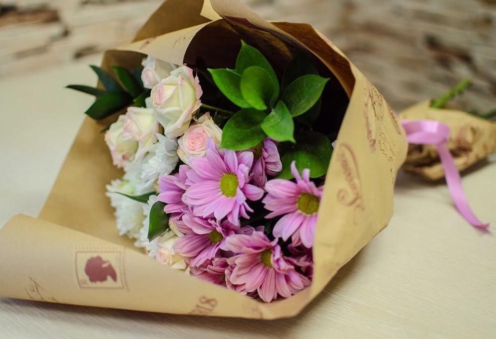 Букет цветов из: Розы и Хризантемы в Семеновке