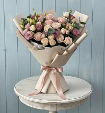 Букет цветов из:  Розы и Лизиантусы в Семеновке