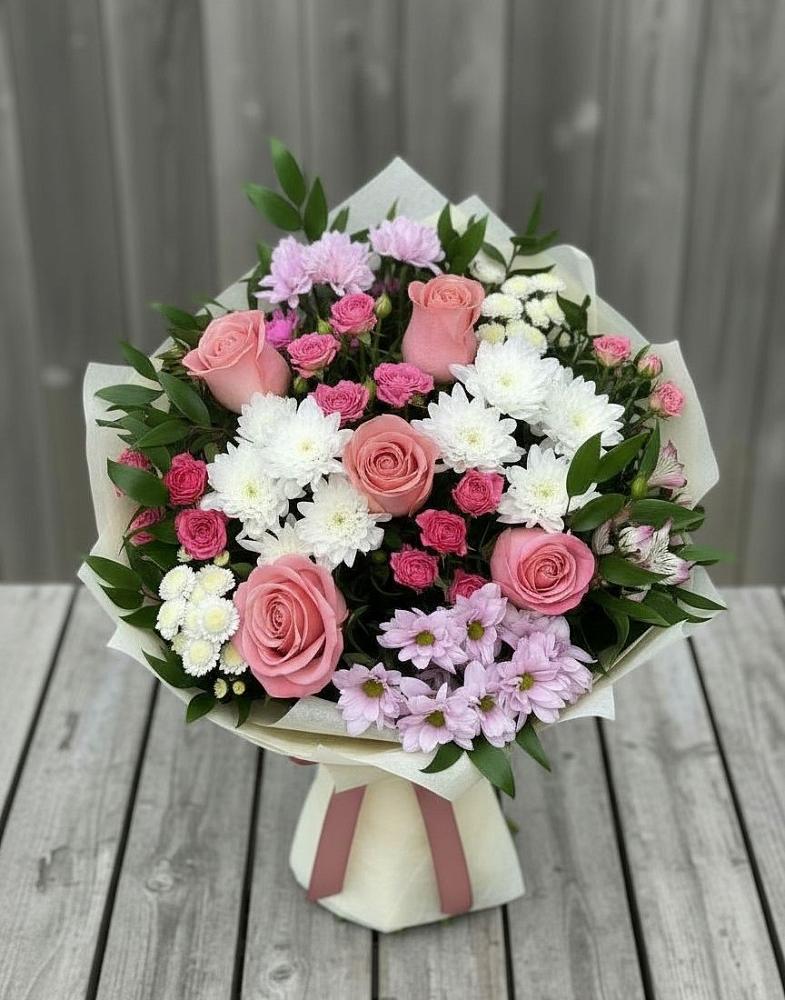 Букет цветов из: Альстромерии, Гвоздики, Розы и Хризантемы в Семеновке