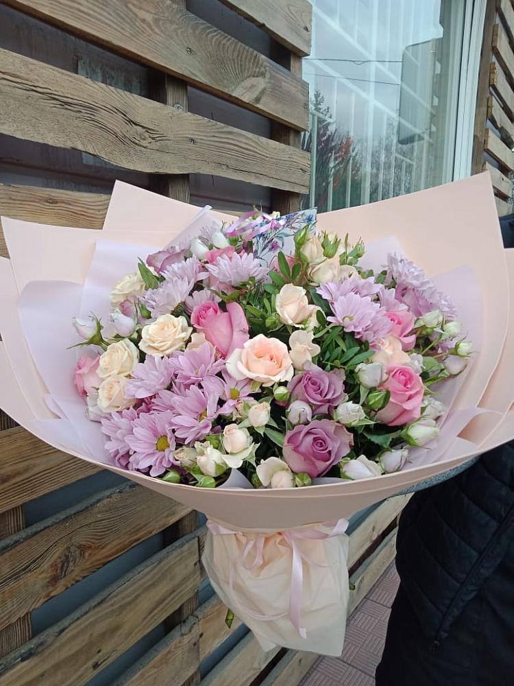 Букет цветов из: Розы и Хризантемы в Семеновке