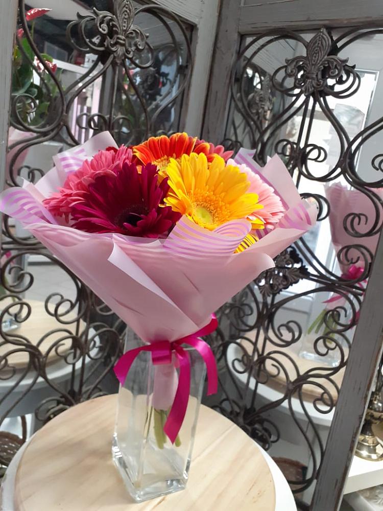 Букет цветов из: Герберы в Семеновке