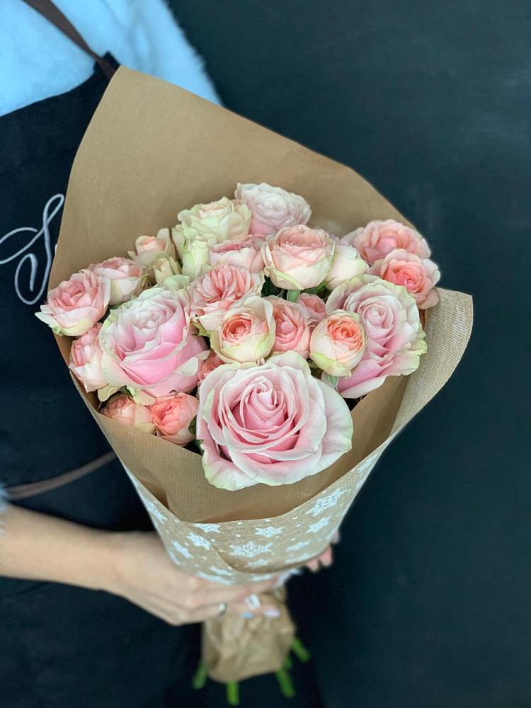 Букет цветов из: Хризантемы и Розы в Семеновке