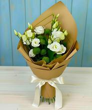 Букет цветов из:  Хризантемы и Лизиантусы в Семеновке