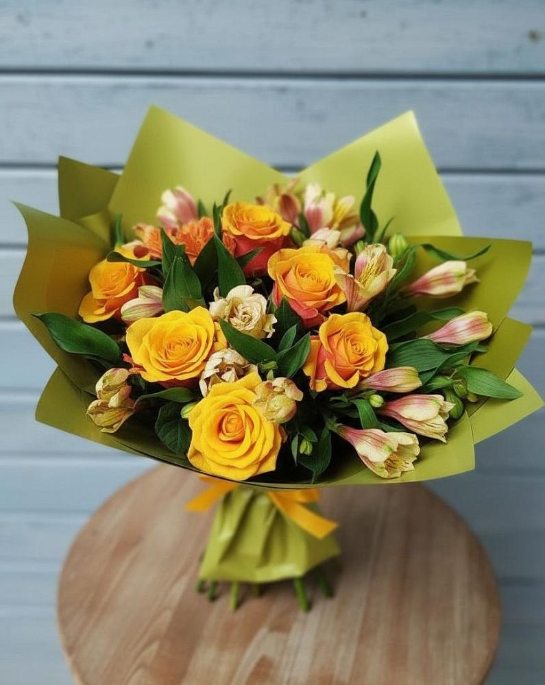 Букет цветов из: Альстромерии и Розы в Семеновке