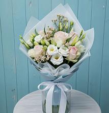 Букет цветов из:  Розы и Лизиантусы в Семеновке