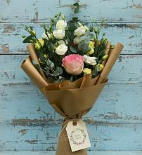 Букет цветов из:  Розы и Лизиантусы в Семеновке