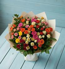 Букет Микс из разноцветных кустовых роз в Семеновке