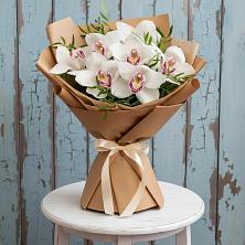 Букет цветов из:  Орхидеи и Розы в Семеновке